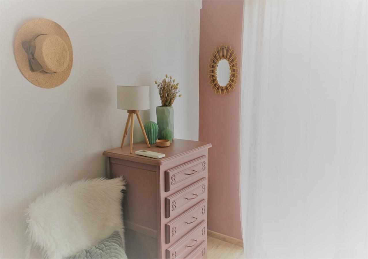 Appartement Hyper Centre, Plage A Pieds, 2 Chambres, 4 Personnes Châtelaillon-Plage Exteriör bild